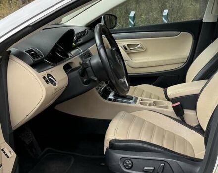 Фольксваген CC / Passat CC 2012 у Києві на Automoto.ua Білий Фольксваген CC / Passat CC, об'ємом двигуна 1.98 л та пробігом 268 тис. км за 9400 $, фото 6 на Automoto.ua