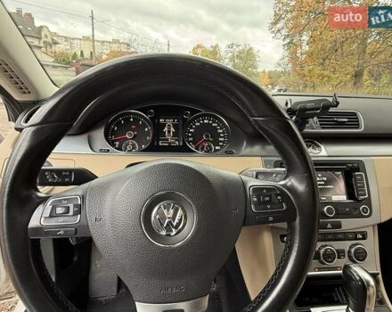 Фольксваген CC / Passat CC 2012 у Києві на Automoto.ua Білий Фольксваген CC / Passat CC, об'ємом двигуна 1.98 л та пробігом 268 тис. км за 9400 $, фото 4 на Automoto.ua