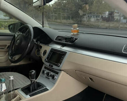 Фольксваген CC / Passat CC 2012 в Николаеве на Automoto.ua Белый Фольксваген CC / Passat CC, объемом двигателя 1.98 л и пробегом 328 тыс. км за 9200 $, фото 7 на Automoto.ua