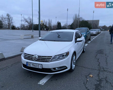Белый Фольксваген CC / Passat CC, объемом двигателя 2 л и пробегом 190 тыс. км за 11400 $, фото 1 на Automoto.ua