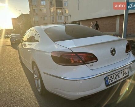 Белый Фольксваген CC / Passat CC, объемом двигателя 2 л и пробегом 220 тыс. км за 11500 $, фото 1 на Automoto.ua