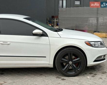 Білий Фольксваген CC / Passat CC, об'ємом двигуна 2 л та пробігом 172 тис. км за 9640 $, фото 4 на Automoto.ua