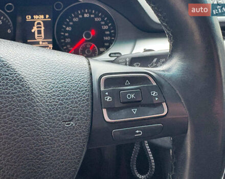 Білий Фольксваген CC / Passat CC, об'ємом двигуна 2 л та пробігом 172 тис. км за 9640 $, фото 23 на Automoto.ua