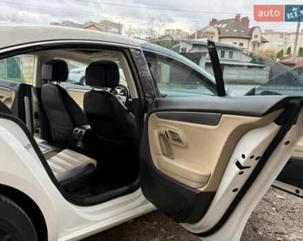 Фольксваген CC / Passat CC 2012 у Києві на Automoto.ua Білий Фольксваген CC / Passat CC, об'ємом двигуна 1.98 л та пробігом 268 тис. км за 9400 $, фото 9 на Automoto.ua