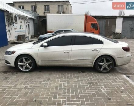 Белый Фольксваген CC / Passat CC, объемом двигателя 2 л и пробегом 236 тыс. км за 9500 $, фото 5 на Automoto.ua