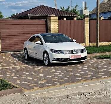 Белый Фольксваген CC / Passat CC, объемом двигателя 1.97 л и пробегом 181 тыс. км за 12799 $, фото 1 на Automoto.ua