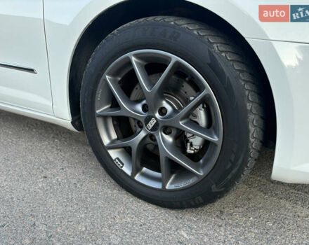 Белый Фольксваген CC / Passat CC, объемом двигателя 1.98 л и пробегом 212 тыс. км за 9800 $, фото 26 на Automoto.ua