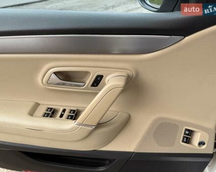 Фольксваген CC / Passat CC 2012 у Києві на Automoto.ua Білий Фольксваген CC / Passat CC, об'ємом двигуна 1.98 л та пробігом 268 тис. км за 9400 $, фото 16 на Automoto.ua