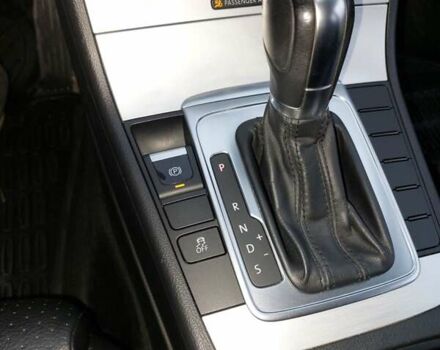 Белый Фольксваген CC / Passat CC, объемом двигателя 2 л и пробегом 125 тыс. км за 13000 $, фото 14 на Automoto.ua