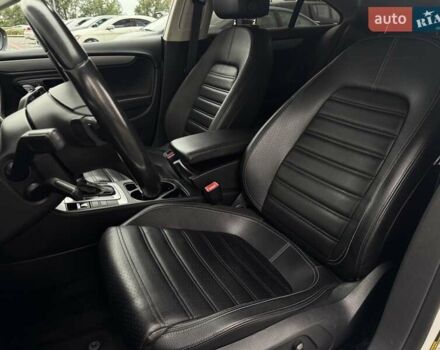 Белый Фольксваген CC / Passat CC, объемом двигателя 1.98 л и пробегом 174 тыс. км за 9300 $, фото 11 на Automoto.ua