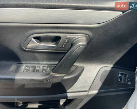 Белый Фольксваген CC / Passat CC, объемом двигателя 1.98 л и пробегом 227 тыс. км за 10700 $, фото 13 на Automoto.ua