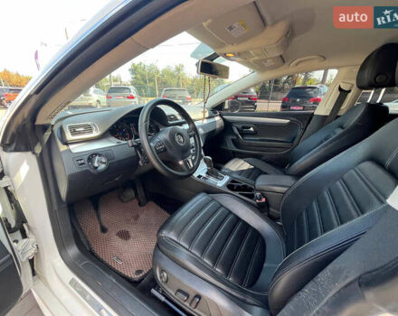 Белый Фольксваген CC / Passat CC, объемом двигателя 1.98 л и пробегом 227 тыс. км за 10700 $, фото 10 на Automoto.ua