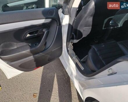 Белый Фольксваген CC / Passat CC, объемом двигателя 1.98 л и пробегом 228 тыс. км за 10500 $, фото 24 на Automoto.ua