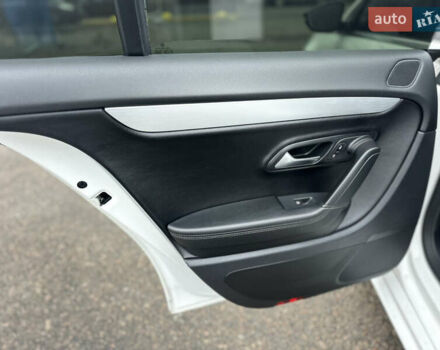 Белый Фольксваген CC / Passat CC, объемом двигателя 1.98 л и пробегом 240 тыс. км за 9500 $, фото 13 на Automoto.ua