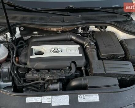 Белый Фольксваген CC / Passat CC, объемом двигателя 2 л и пробегом 200 тыс. км за 9500 $, фото 6 на Automoto.ua