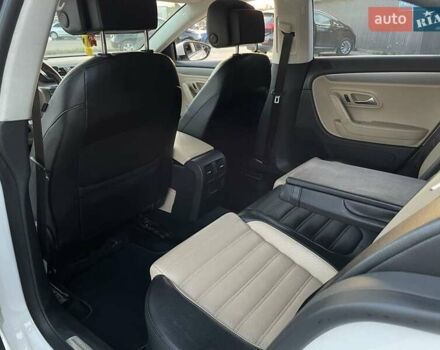 Белый Фольксваген CC / Passat CC, объемом двигателя 2 л и пробегом 200 тыс. км за 9500 $, фото 4 на Automoto.ua