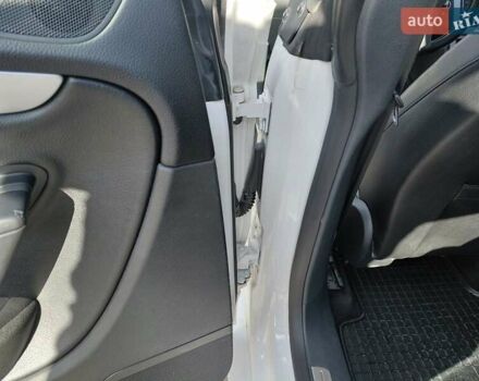 Белый Фольксваген CC / Passat CC, объемом двигателя 1.98 л и пробегом 228 тыс. км за 10500 $, фото 35 на Automoto.ua