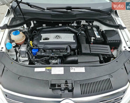 Белый Фольксваген CC / Passat CC, объемом двигателя 1.98 л и пробегом 128 тыс. км за 7900 $, фото 16 на Automoto.ua