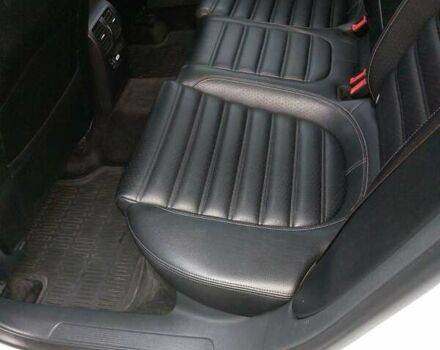 Белый Фольксваген CC / Passat CC, объемом двигателя 2 л и пробегом 125 тыс. км за 13000 $, фото 7 на Automoto.ua