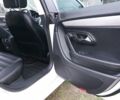 Белый Фольксваген CC / Passat CC, объемом двигателя 2 л и пробегом 125 тыс. км за 13000 $, фото 9 на Automoto.ua