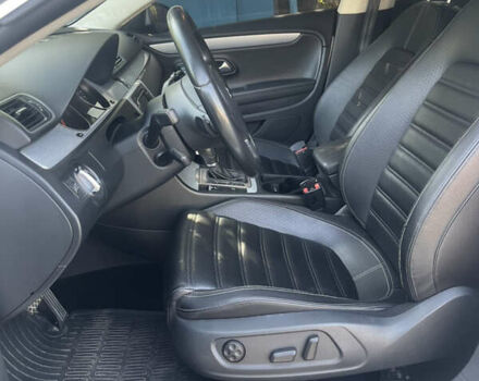 Білий Фольксваген CC / Passat CC, об'ємом двигуна 1.98 л та пробігом 178 тис. км за 10500 $, фото 6 на Automoto.ua