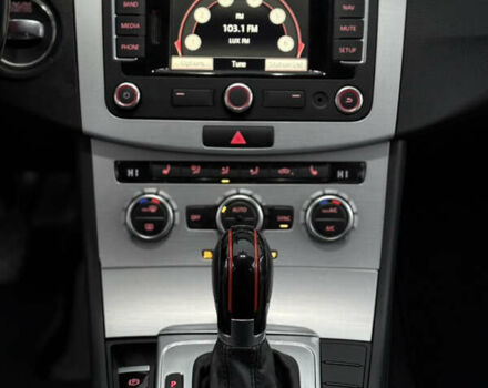 Белый Фольксваген CC / Passat CC, объемом двигателя 1.98 л и пробегом 177 тыс. км за 12000 $, фото 13 на Automoto.ua