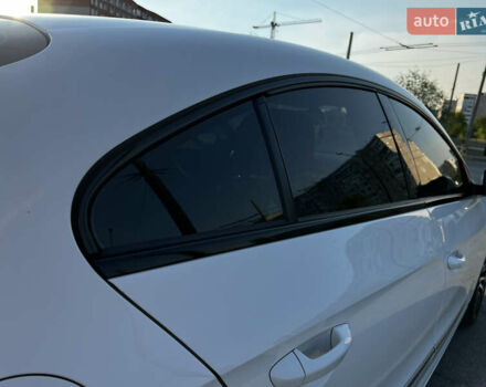 Білий Фольксваген CC / Passat CC, об'ємом двигуна 1.97 л та пробігом 114 тис. км за 16800 $, фото 4 на Automoto.ua