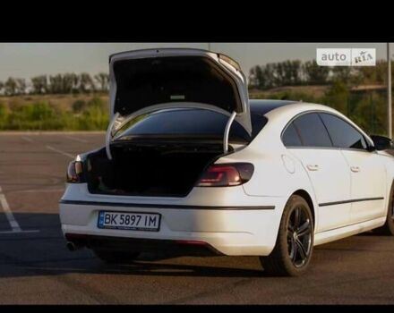 Белый Фольксваген CC / Passat CC, объемом двигателя 1.98 л и пробегом 95 тыс. км за 9500 $, фото 4 на Automoto.ua