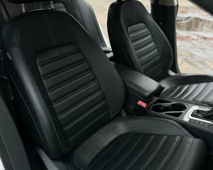 Белый Фольксваген CC / Passat CC, объемом двигателя 1.98 л и пробегом 177 тыс. км за 12000 $, фото 9 на Automoto.ua