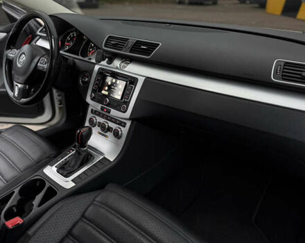 Белый Фольксваген CC / Passat CC, объемом двигателя 1.98 л и пробегом 177 тыс. км за 12000 $, фото 8 на Automoto.ua
