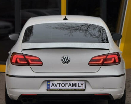 Белый Фольксваген CC / Passat CC, объемом двигателя 1.98 л и пробегом 177 тыс. км за 12000 $, фото 3 на Automoto.ua