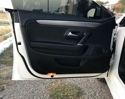 Белый Фольксваген CC / Passat CC, объемом двигателя 1.97 л и пробегом 165 тыс. км за 15700 $, фото 8 на Automoto.ua