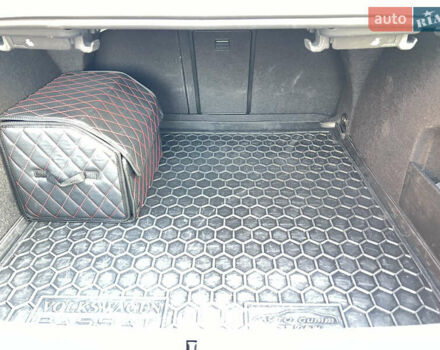 Белый Фольксваген CC / Passat CC, объемом двигателя 1.97 л и пробегом 81 тыс. км за 17500 $, фото 27 на Automoto.ua