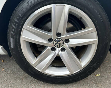 Белый Фольксваген CC / Passat CC, объемом двигателя 1.98 л и пробегом 181 тыс. км за 13000 $, фото 9 на Automoto.ua