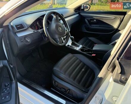Белый Фольксваген CC / Passat CC, объемом двигателя 2 л и пробегом 73 тыс. км за 12500 $, фото 1 на Automoto.ua