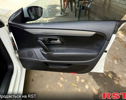 Белый Фольксваген CC, объемом двигателя 2 л и пробегом 230 тыс. км за 8700 $, фото 4 на Automoto.ua