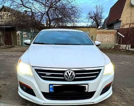 Білий Фольксваген CC, об'ємом двигуна 2 л та пробігом 240 тис. км за 9000 $, фото 1 на Automoto.ua