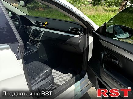 Белый Фольксваген CC, объемом двигателя 2 л и пробегом 265 тыс. км за 7600 $, фото 3 на Automoto.ua