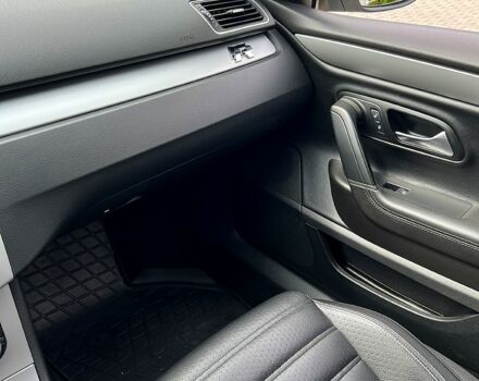 Білий Фольксваген CC / Passat CC, об'ємом двигуна 2 л та пробігом 200 тис. км за 10400 $, фото 8 на Automoto.ua