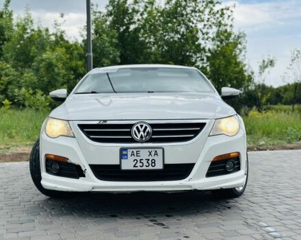 Білий Фольксваген CC / Passat CC, об'ємом двигуна 2 л та пробігом 208 тис. км за 9300 $, фото 2 на Automoto.ua