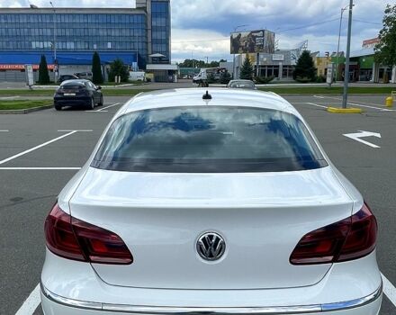 Белый Фольксваген CC, объемом двигателя 2 л и пробегом 217 тыс. км за 11700 $, фото 5 на Automoto.ua