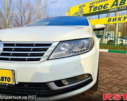 Белый Фольксваген CC, объемом двигателя 2 л и пробегом 260 тыс. км за 13500 $, фото 4 на Automoto.ua