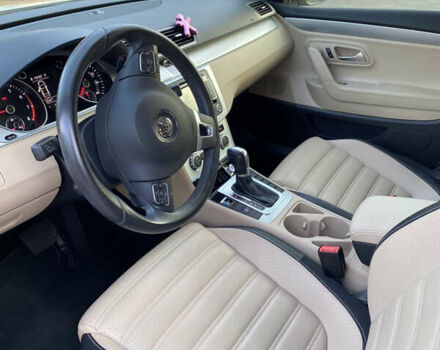 Белый Фольксваген CC / Passat CC, объемом двигателя 2 л и пробегом 93 тыс. км за 17000 $, фото 4 на Automoto.ua