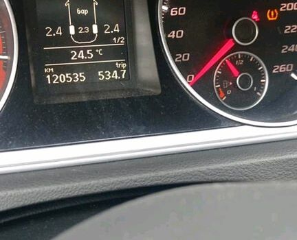 Белый Фольксваген CC, объемом двигателя 2 л и пробегом 185 тыс. км за 10000 $, фото 1 на Automoto.ua