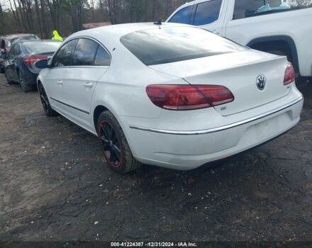 Белый Фольксваген CC, объемом двигателя 2 л и пробегом 204 тыс. км за 8900 $, фото 3 на Automoto.ua