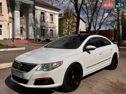 Белый Фольксваген CC / Passat CC, объемом двигателя 1.98 л и пробегом 290 тыс. км за 8000 $, фото 1 на Automoto.ua