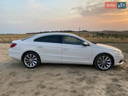 Фольксваген CC / Passat CC 2009 в Бершаде на Automoto.ua Белый Фольксваген CC / Passat CC, объемом двигателя 1.97 л и пробегом 223 тыс. км за 8800 $, фото 1 на Automoto.ua