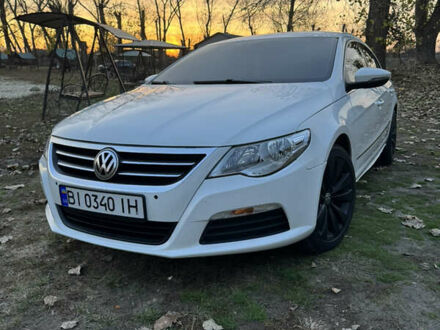 Белый Фольксваген CC / Passat CC, объемом двигателя 1.98 л и пробегом 270 тыс. км за 8000 $, фото 1 на Automoto.ua