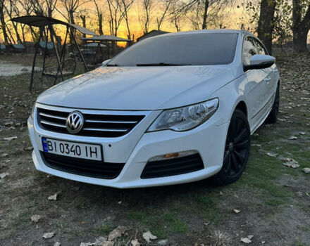 Білий Фольксваген CC / Passat CC, об'ємом двигуна 1.98 л та пробігом 270 тис. км за 8000 $, фото 1 на Automoto.ua