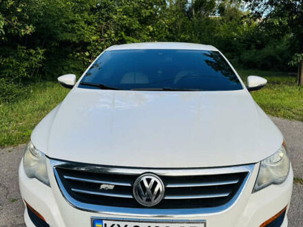 Белый Фольксваген CC / Passat CC, объемом двигателя 1.98 л и пробегом 193 тыс. км за 8900 $, фото 1 на Automoto.ua